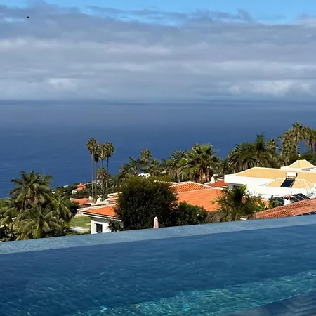 Vila Casa Blanca *
